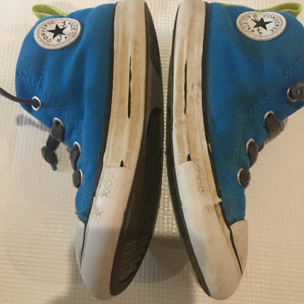 4/$20 Converse - Picture 2 of 5